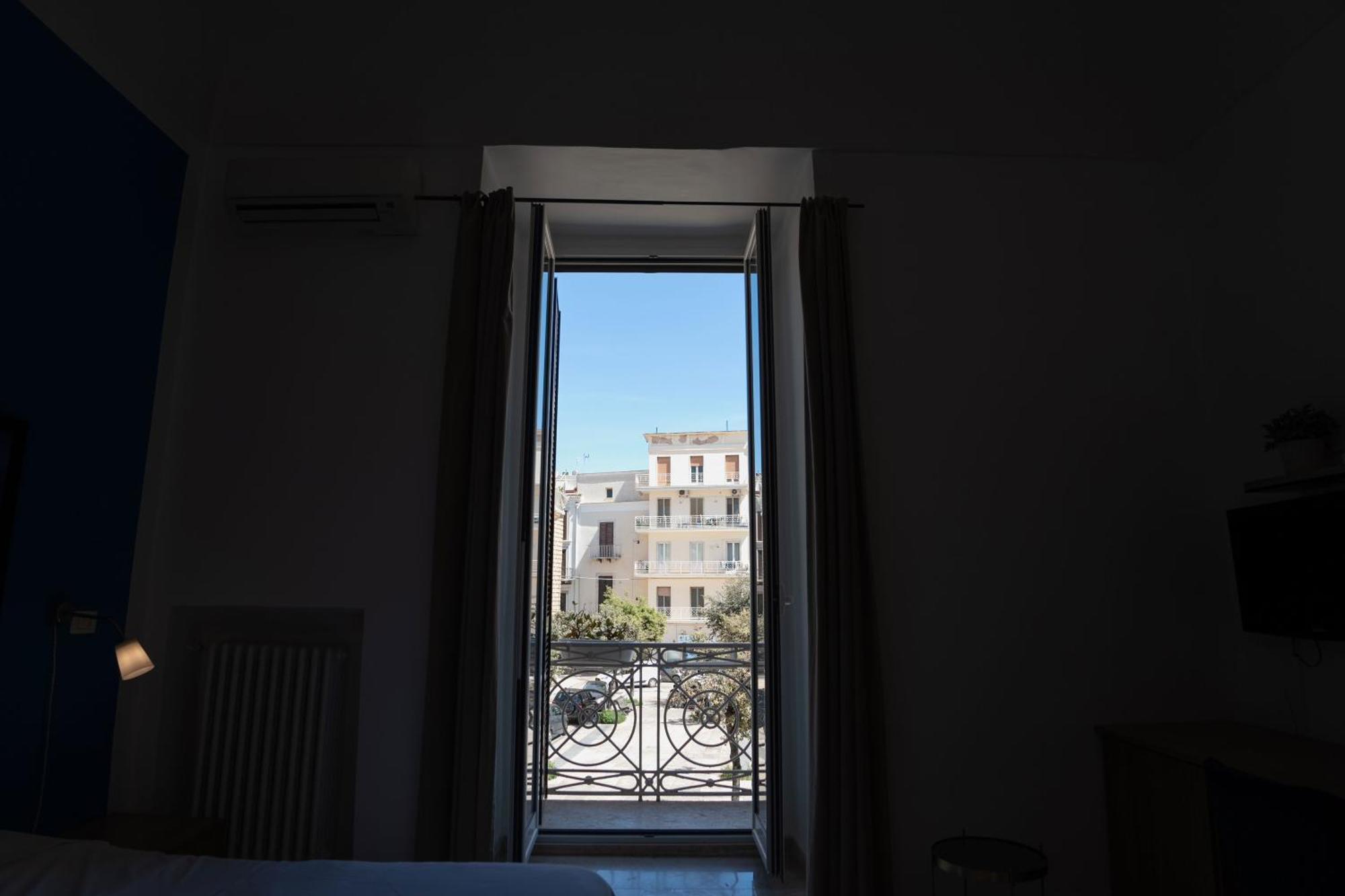 B&B Longobardi Trani Exterior photo