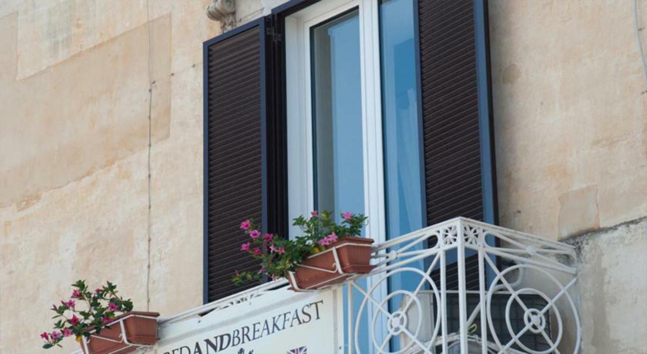 B&B Longobardi Trani Exterior photo
